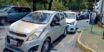 Fuerte choque en bulevar Praxedis Balboa deja solo daños materiales en Ciudad Victoria