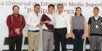 Gobernador becas estudiantes Tampico
