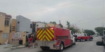 Incendio de vivienda moviliza a los bomberos en Reynosa, Tamaulipas