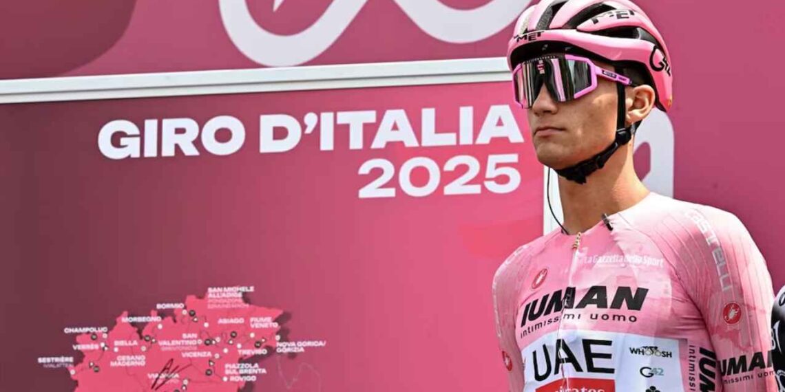 Isaac del Toro se afianza como líder del Giro de Italia 2025