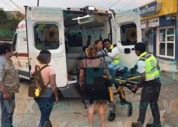 Joven ignora alto y derriba a motociclistas en Ciudad Victoria, Tamaulipas