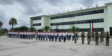 Jóvenes conscriptos de Matamoros juran lealtad a la Bandera Nacional