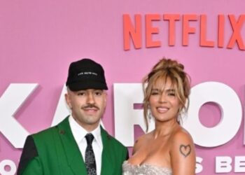 Karol G demuestra su amor con Feid en la premier de Nueva York