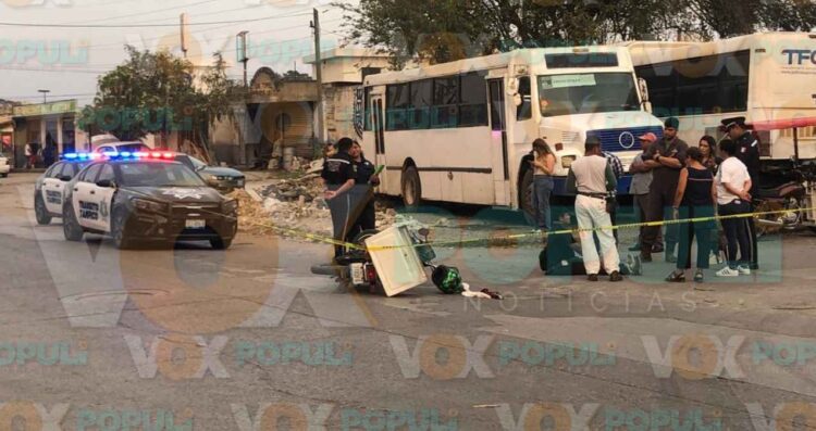 Repartidor sufre lesiones tras chocar con automóvil en Tampico