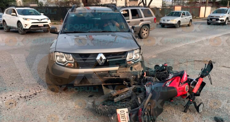 Motociclista resulta herido tras choque con camioneta en Ciudad Victoria