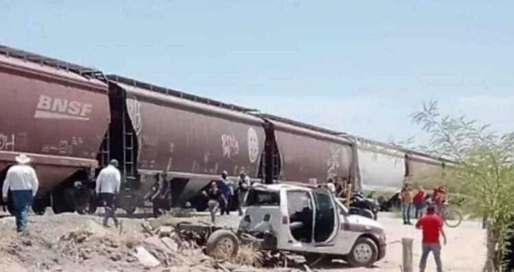 Muere director de Protección Civil de Durango al intentar ganarle el paso al tren