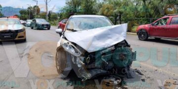 Mujer provoca choque múltiple tras invadir carril en Ciudad Victoria, Tamaulipas