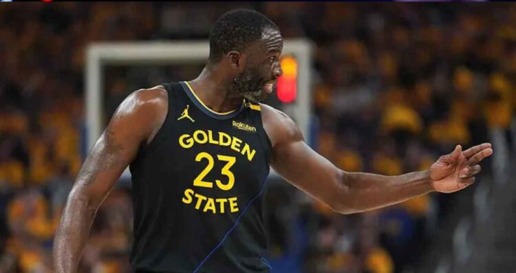 Multan a Draymond Green con 50 mil dólares por insultos contra los árbitros en playoffs