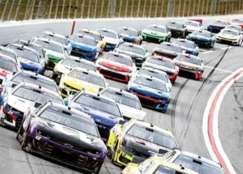 NASCAR llega a la CDMX con su carrera más salvaje