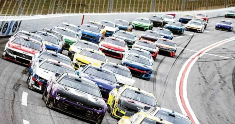 NASCAR llega a la CDMX con su carrera más salvaje