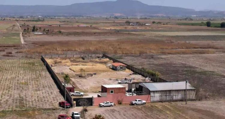 ocho personas Rancho Izaguirre