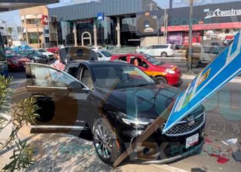 Operador de autobús provoca carambola en Tampico, Tamaulipas