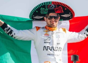 Pato O’Ward roza el podio en Indianápolis y termina cuarto en una carrera caótica