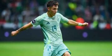Rodrigo Huescas anota en goleada del Copenhague y el título de liga está a un paso