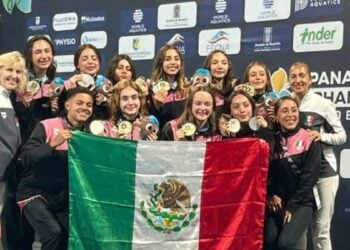 Selección mexicana junior brilla en natación artística con 7 oros en Medellín