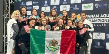 Selección mexicana junior brilla en natación artística con 7 oros en Medellín