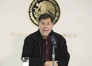 Senado entrega al INE expedientes de candidatos judiciales