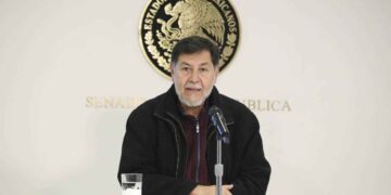 Senado entrega al INE expedientes de candidatos judiciales