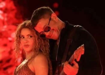 Shakira y Alejandro Sanz reviven su complicidad con el estreno de “Bésame”