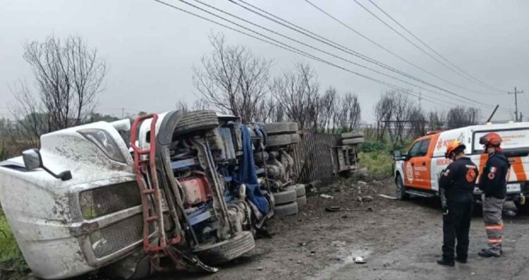Se registra accidente vehicular en libramiento de Escobedo, NL