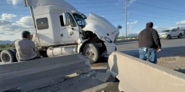 tráiler Saltillo barreras de concreto