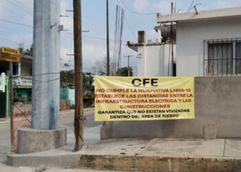Vecinos frenan instalación de mega torres eléctricas en Tampico por amparo legal