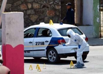 Violencia en Acapulco: asesinan a taxista y hieren a un menor
