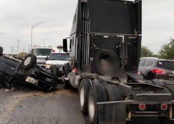 Volcadura en Nuevo Laredo Tamaulipas
