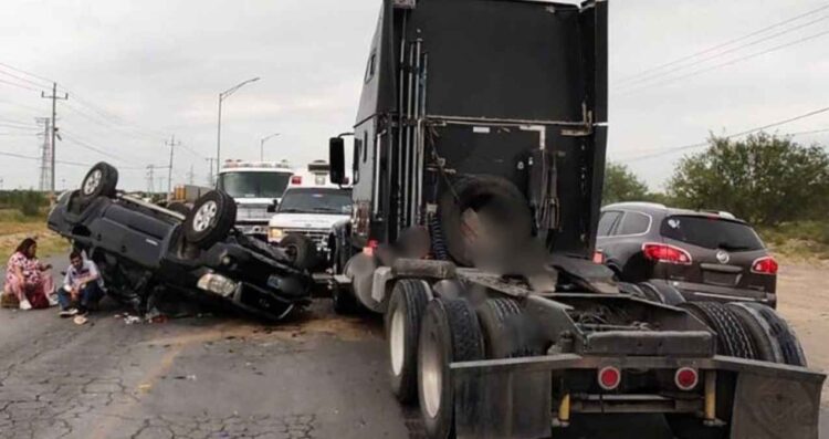 Volcadura en Nuevo Laredo Tamaulipas