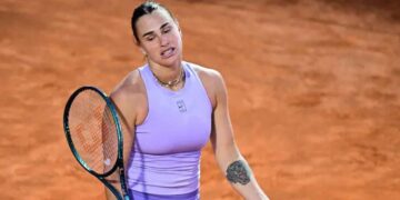 Zheng venció por primera vez a Sabalenka en siete enfrentamientos oficiales