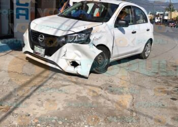 accidente vehicular en centro de Victoria