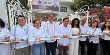 Adrián Cruz oficina en Madero