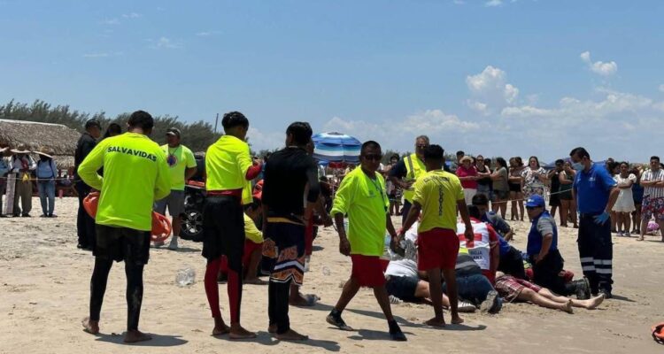 agresiones a salvavidas en playa Miramar