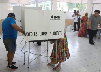 auxiliares para contar votos en Tamaulipas