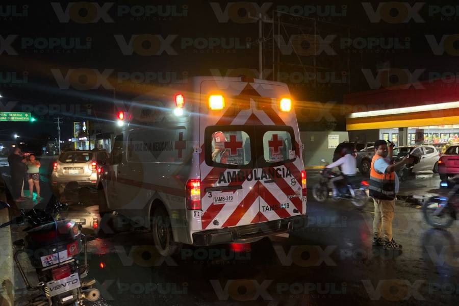 choque de moto contra camioneta en Victoria