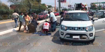 choque entre moto y camioneta en Victoria