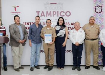 donación al cuerpo de Bomberos de Tampico