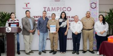 donación al cuerpo de Bomberos de Tampico