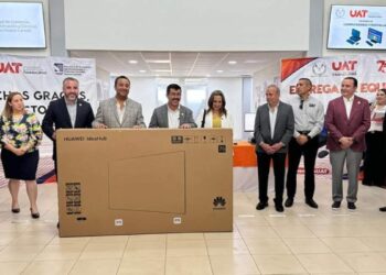 equipo para Facultad de Comercio Nuevo Laredo