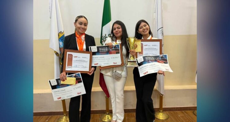 ganadoras concurso oratoria UAT