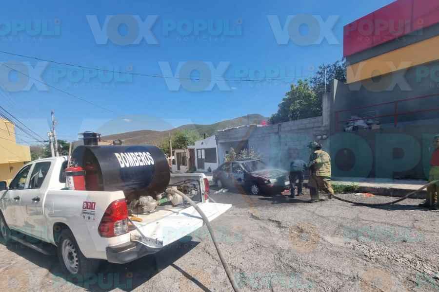 incendio automóvil Cd Victoria (2)