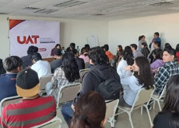 nuevas carreras UAT en Nuevo Laredo