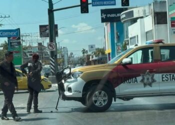 policías chocan patrullas en Tampico