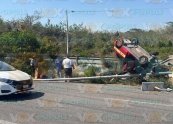 volcadura de taxi en Altamira