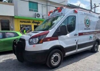 Adulto mayor queda inconsciente en calle de Matamoros