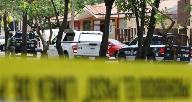hombre asesinado centro corporativo