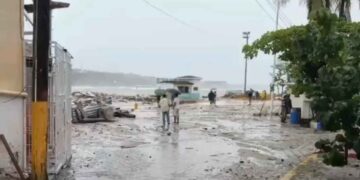 Así luce Puerto Escondido, Oaxaca, tras el paso de Huracán Erick