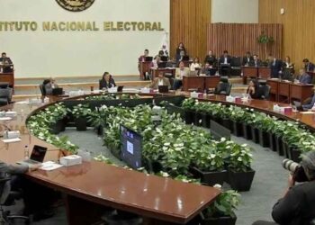 INE constancias candidatos promedio mínimo