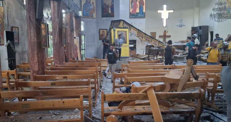 Atentado en iglesia de Damasco deja al menos 20 muertos y decenas de heridos