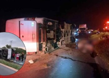 Autobús de turismo vuelca en la Carretera Nacional de Hualahuises, Nuevo León; reportan 11 muertos y varios heridos